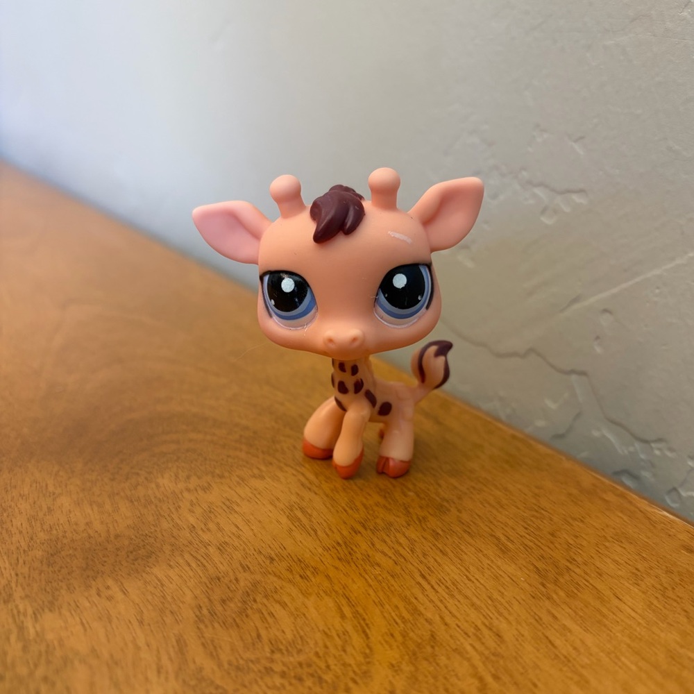 Littlest Pet Shop Giraffe #1488 “Search n Safari”
